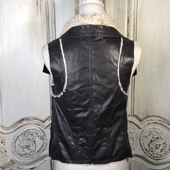 Mag Couture Faux Fur Collar and Lined Dark Metallic Zip Front Vest Size Small - Picture 10 of 14